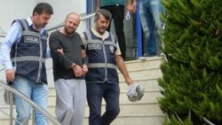 Ağabeyini kalbinden bıçaklayarak öldürdü