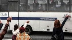Cumhuriyet yazarları ve yöneticilerinin savunmaları