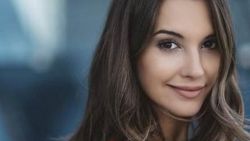 Leyla Lydia tatilden döndü