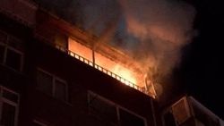 Kağıthane'de 6 katlı binada yangın