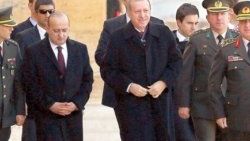 YAŞ'ta yüzler gülüyor
