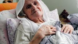 FETÖ yaşlı kadını kandırıp evini elinden aldılar