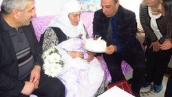 119 yaşındaki nineye doğum günü kutlaması