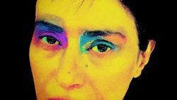 Yıldız Tilbe'nin makyaj yaptım fotoğrafı