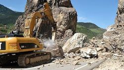 Tirebolu-Torul yolunun 40 yıl sonra ihalesi yapıldı