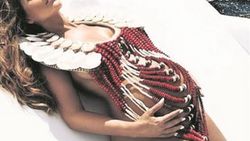 7 aylık hamile Yolanthe Cabau soyundu