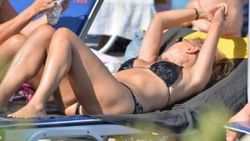 Yonca Evcimik Bodrum'da şov yaptı