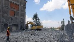 Yüksekova'da terörün izleri siliniyor