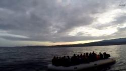 Yunanlılar kaçakları yakalayıp Türk sularına bırakıyor