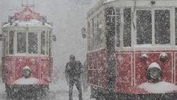 İstanbul'da kar yağışı yeniden başladı