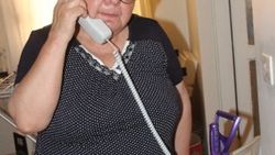 Adana'da telefon dolandırıcıları yaşlı kadını dolandırdı