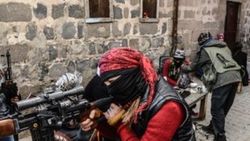 PKK'nın 2 keskin nişancısı Hakkari'de öldürüldü