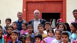 Diyarbakırlı Hamo Ağa'nın 60 torunu karne aldı