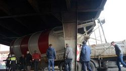 Zonguldak'ta TIR köprüye sıkıştı
