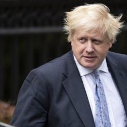 Boris Johnson 11 bakanını değişti