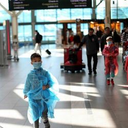 18 yaş altı çocuklar ve gençler, büyükleriyle gezebilecek