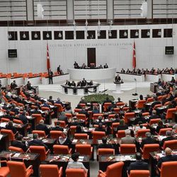 TSK ve KHK'ya dair tasarının ilk 14 maddesi kabul edildi