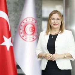 Pekcan: Hizmet ihracatında rekor kırdık