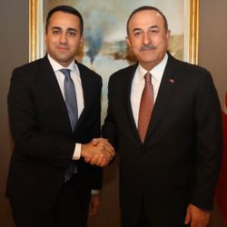 Çavuşoğlu, İtalyan mevkidaşı Di Maio ile görüştü