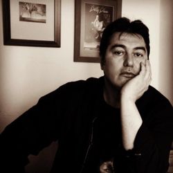 Tarhan Gürhan, uyku kitabı Müstakil Eylem’i anlatıyor