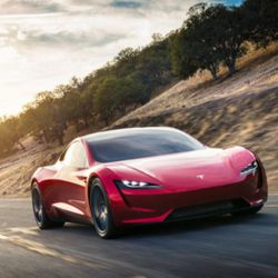 Elon Musk, Tesla Roadster için yeni bir açıklama yaptı