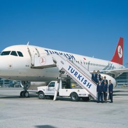 THY'den Kanada'daki Türkler için Toronto'dan özel sefer