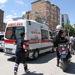 Elazığ'da maske uyarısı yapan minibüsçü bıçaklandı