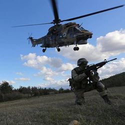 Bitlis'te 2 terörist öldürüldü
