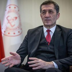 Bakan Selçuk'tan LGS'ye giren öğrencilere mesaj