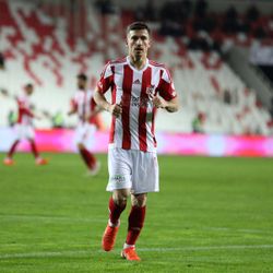 Galatasaray, Mert Hakan için harekete geçti