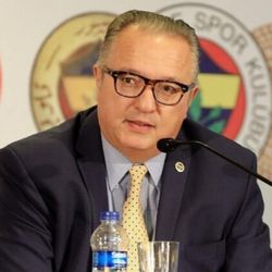 Gherardini iki sezon daha Fenerbahçe'de