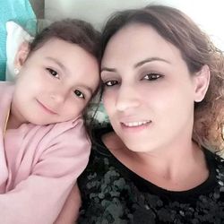 İzmir'de 4 yaşındaki kızını yastıkla öldürdü