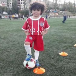 Hakkari'nin küçük topçusu Hamza'nın hayalleri kocaman