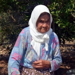 Antalya'da bir kız kardeş 119 diğeri 101 yaşında