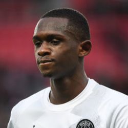 Bayern Münih, Kouassi'yi kadrosuna kattı