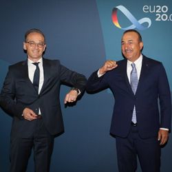 Çavuşoğlu: Almanya seyahat uyarısını gözden geçirmeli