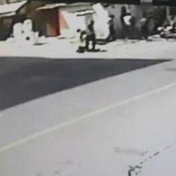 Esenyurt'ta kavga ettiği genci yumrukla bayılttı