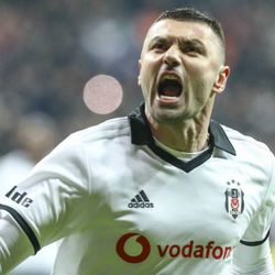 Lille, Burak Yılmaz'ı istiyor