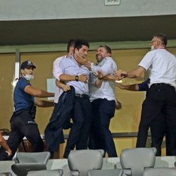 Antalya'da TFF 2. Lig maçında kavga çıktı