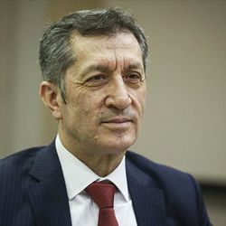 Bakan Selçuk: Özel öğrencileri her alanda destekliyoruz