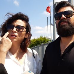 Bülent Parlak ve Burcu Gönder boşandı