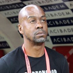 Eddie Newton, Trabzon'un hocası olmak istiyor