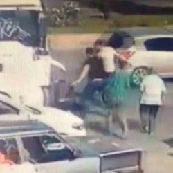 Konya'da, kaza sonrası darbedilen sürücü kamerada