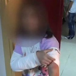 Minik kıza üvey anne ve üvey kardeşinden şiddet