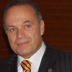 Gazeteci Şükrü Kızılot hayatını kaybetti