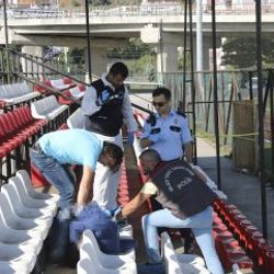 İzmit'te stadın koltuklarında ölü bulundu