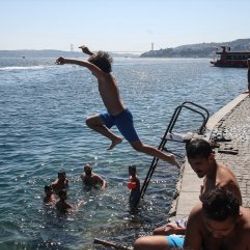 İstanbul sahillerinde bayram yoğunluğu