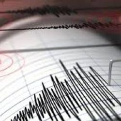 İzmir'de deprem