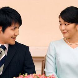 Japon prenses aşkı için unvanını kaybediyor