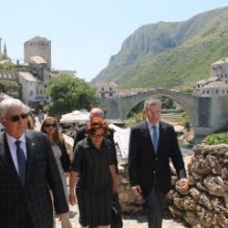Necdet Özel'den sivil ziyaret